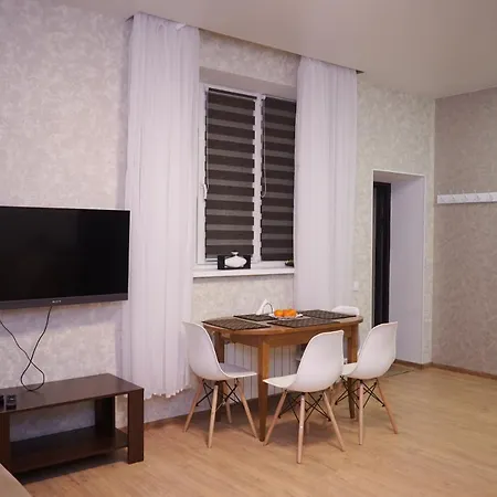 - Your House Апартаменти